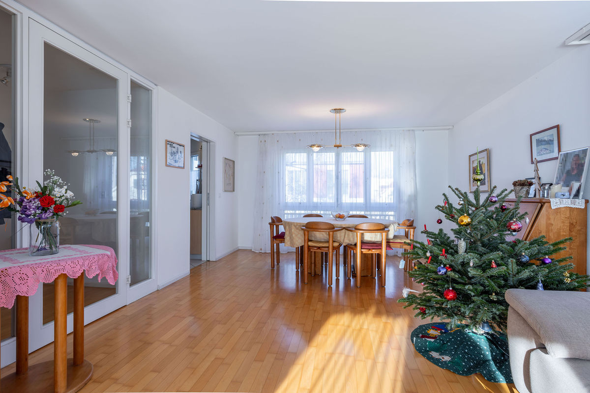 Grosszügige 4.5-Zimmer Maisonettewohnung - Bild 1