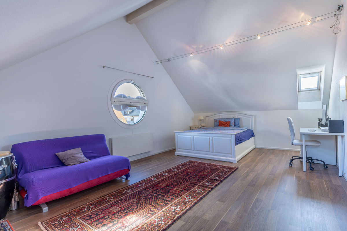 Grosszügige 4.5-Zimmer Maisonettewohnung - 8