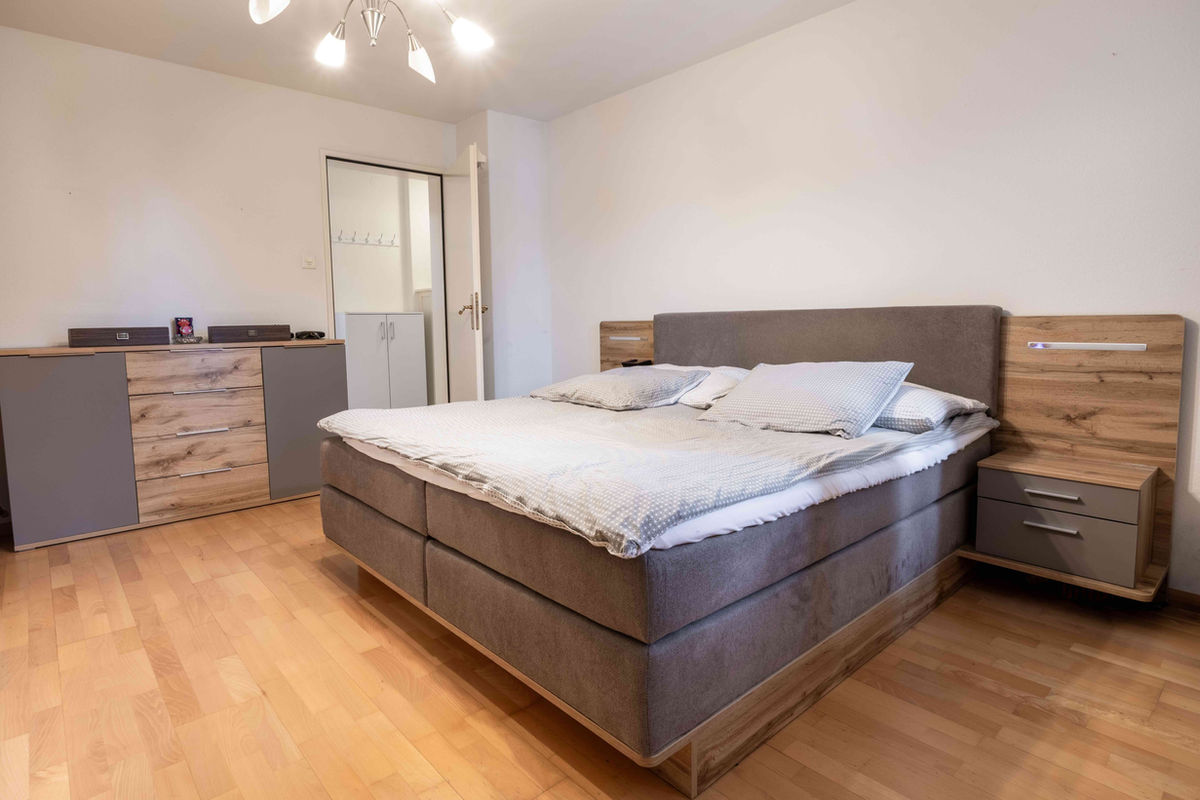 Charmante 3.5-Zimmer-Wohnung in zentraler Lage - Bild 1